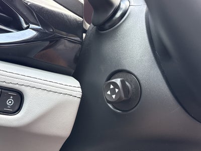 2022 Acura MDX w/Advance Package