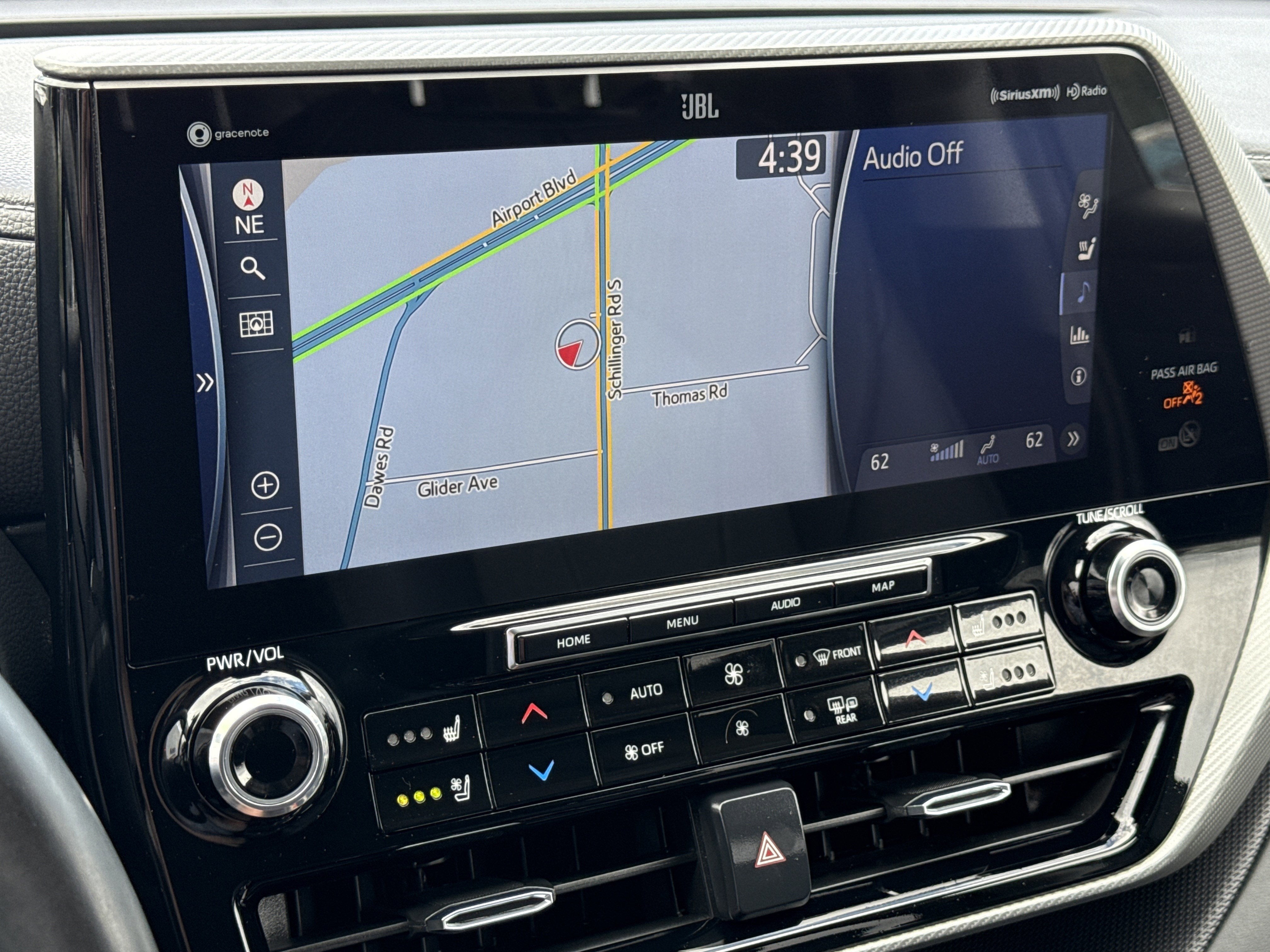 2022 Toyota Highlander Hybrid Platinum