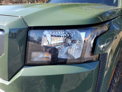 2022 Nissan Frontier SV