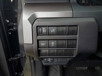 2025 Toyota Tacoma 4WD SR5