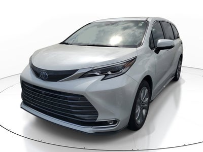 2023 Toyota Sienna Platinum