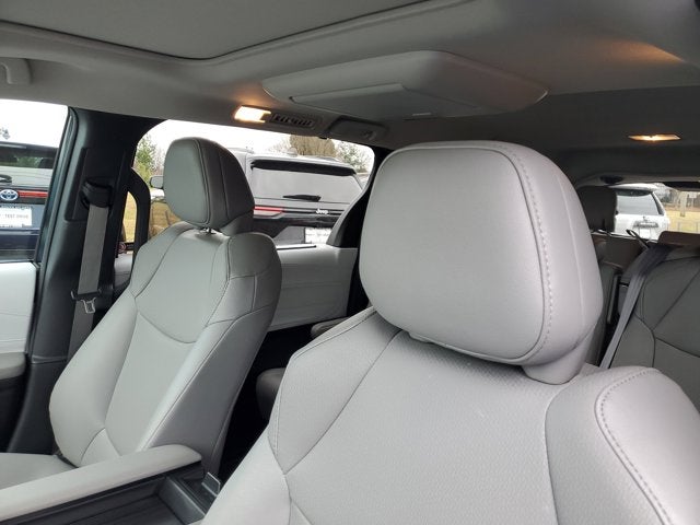 2025 Toyota Sienna XLE