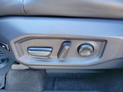 2022 Toyota Tundra 4WD Platinum