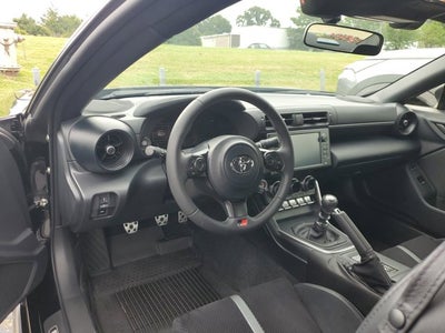 2025 Toyota GR86 Premium