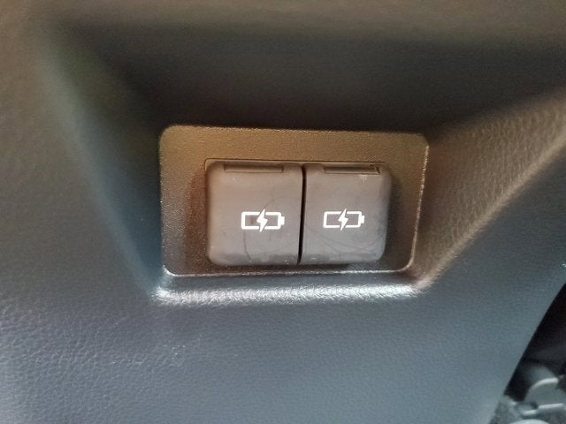 2023 Toyota Venza LE