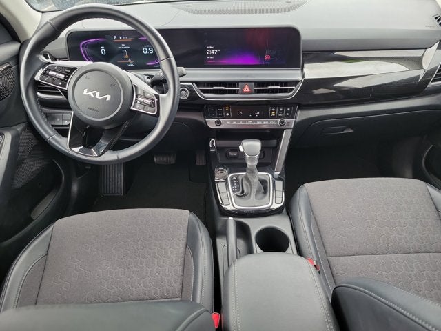 2025 Kia Seltos S - Photo 15