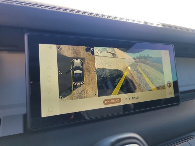 2024 Land Rover Defender X-Dynamic SE